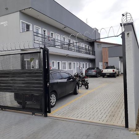 Loft05 Completo Ar Internet Garagem Prox Aparecida E Industrias Leilighet Pindamonhangaba Eksteriør bilde