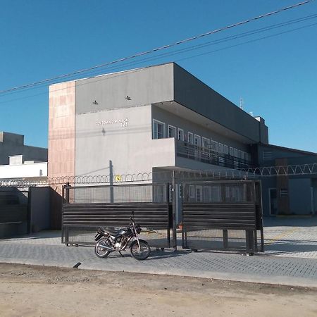 Loft05 Completo Ar Internet Garagem Prox Aparecida E Industrias Leilighet Pindamonhangaba Eksteriør bilde